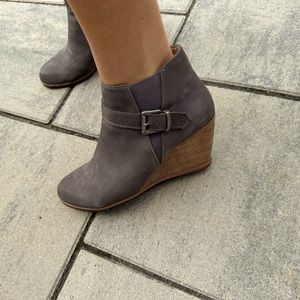 Caslon Addison Gray wedge booties